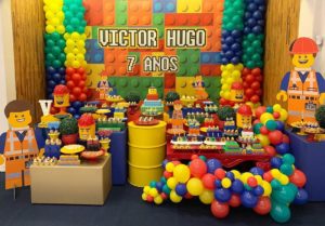 decoracion mesa de postres fiesta de lego para niños