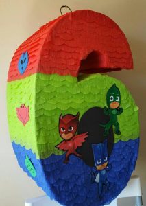 piñatas modernas para fiestas infantiles de numeros para niños