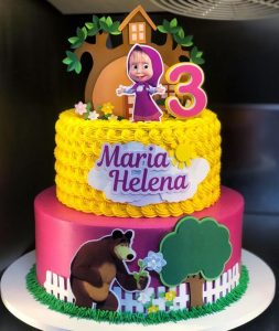 pastel para fiesta de cumpleaños de Masha y el Oso