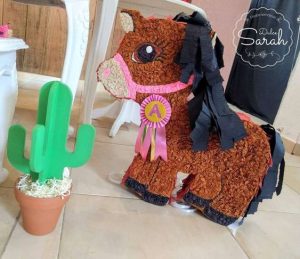 piñata para fiesta de vaquera para niñas