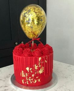 Tendencia en pasteles de boda 2019 con globos