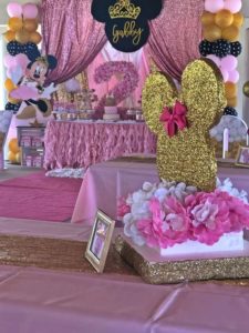 Centros de mesa para Fiesta de minnie mouse rosa y dorado