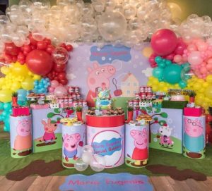 Decoracion de peppa pig para cumpleaños con globos