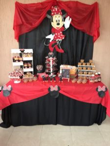Mesa de dulces para Cumpleaños de Minnie Roja