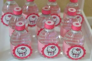 Mesa de dulces para Fiesta infantil de Hello Kitty