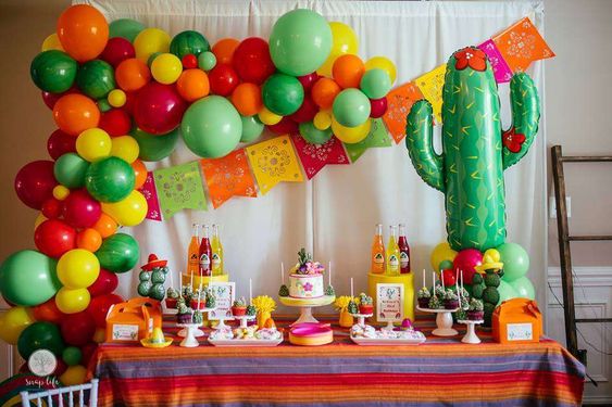 ideas para decorar con globos una fiesta mexicana