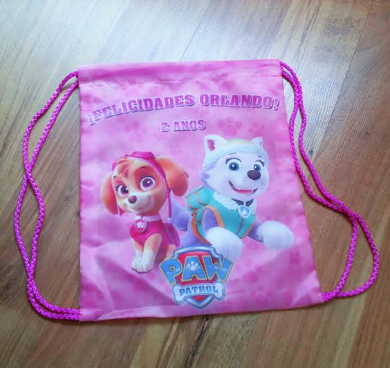 mochilas tematicas para regalar dulces en fiestas infantiles de niña