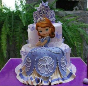 tarta de fondant para fiesta de princesa sofia