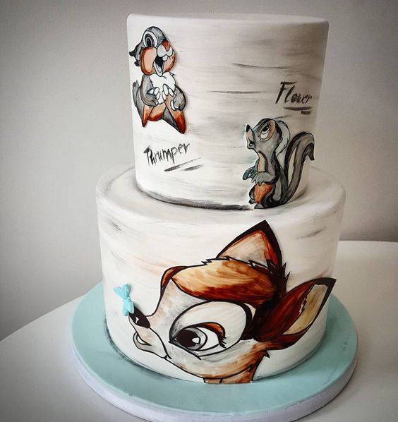 Diseño de pasteles para fiesta temática de bambi 