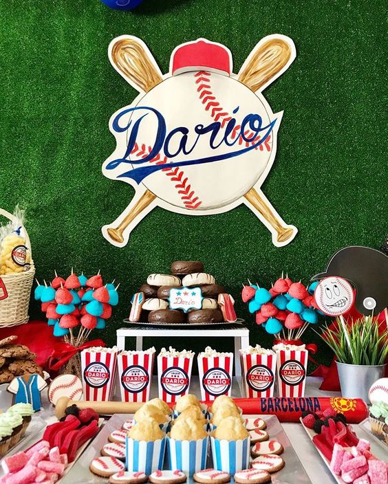 mesa de dulces para fiesta de beisbol