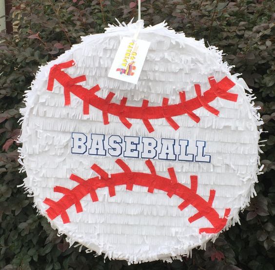 piñata para un cumpleaños de beisbol