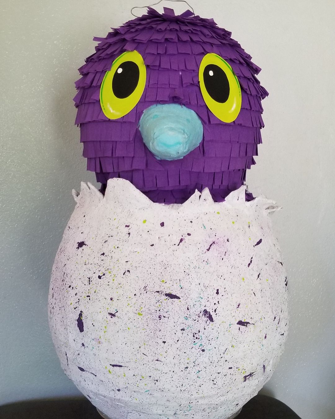 Piñata para un cumpleaños de hatchimals