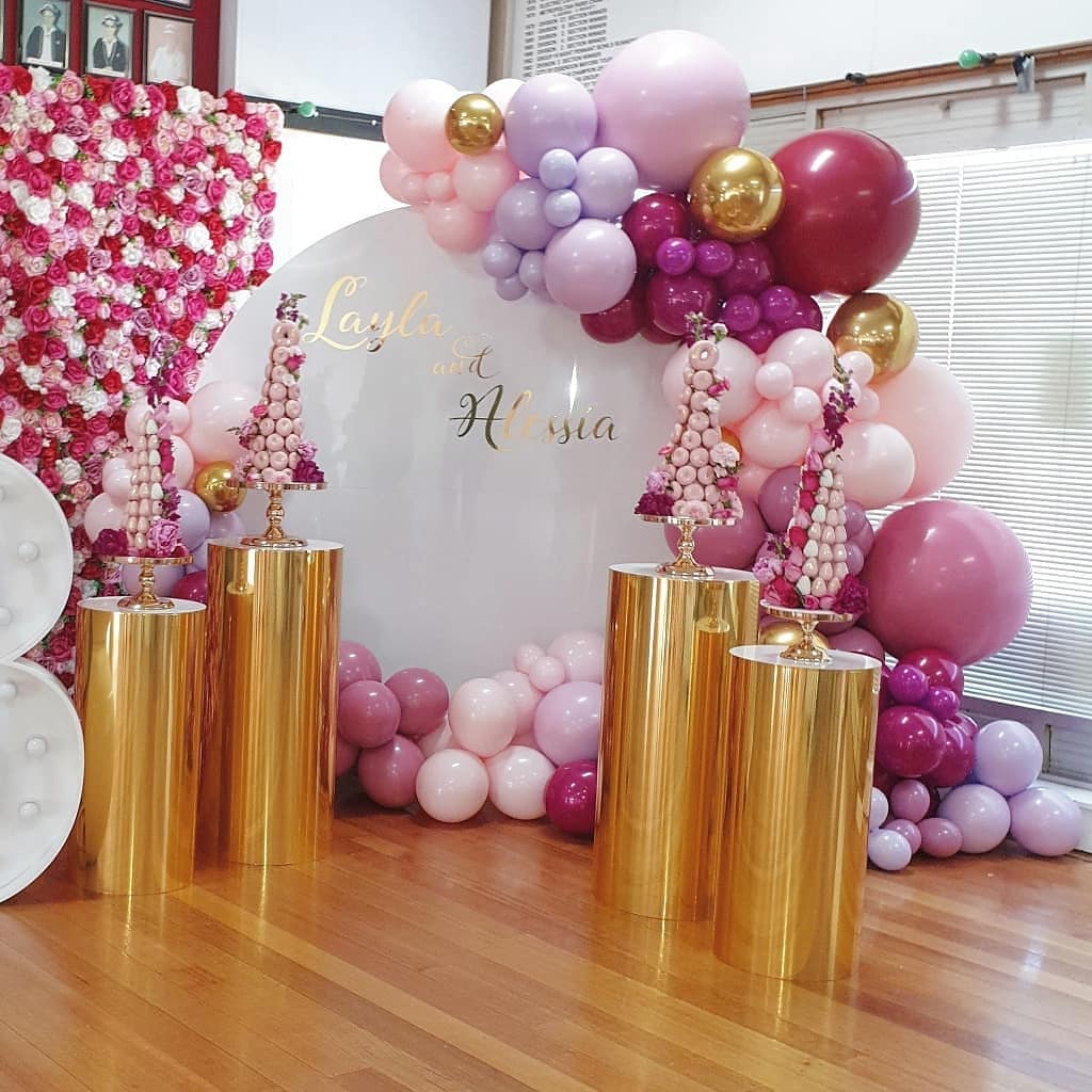 Decoración de fiestas elegantes con globos para adolescentes