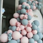 Decoración con globos para un gender reveal